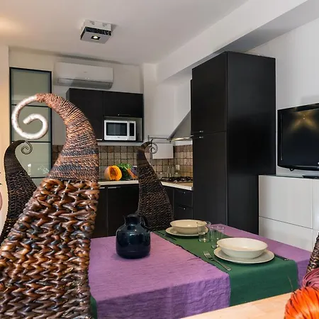 Giasone Apartment